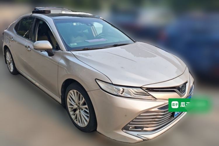 Used Toyota Camry 2019 Revised Version 2.5G Luxury Edition Front Right 45 Deg