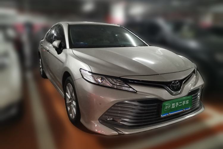 Used Toyota Camry 2019 2.0G Luxury Edition China VI Standard Front Right 45 Deg