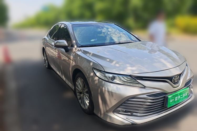 Used Toyota Camry 2019 Revised Version 2.5G Luxury Edition Front Right 45 Deg