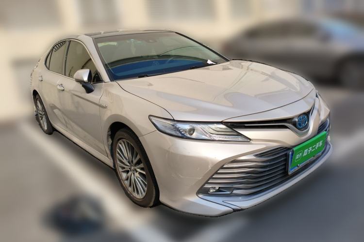 Used Toyota Camry 2019 Dual-Engine 2.5 HG Luxury Edition China VI Standard Front Right 45 Deg