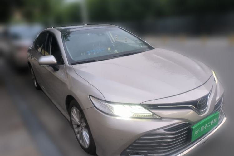 Used Toyota Camry 2019 Revised Version 2.5G Luxury Edition Front Right 45 Deg