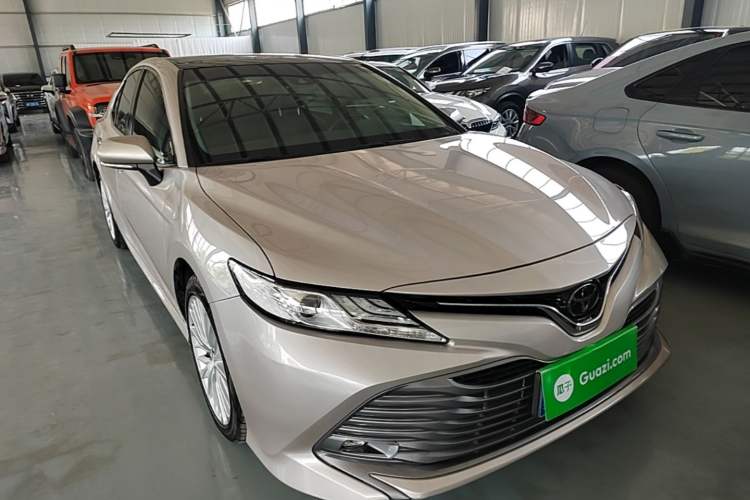 Used Toyota Camry 2019 Revised Version 2.5G Luxury Edition Front Right 45 Deg