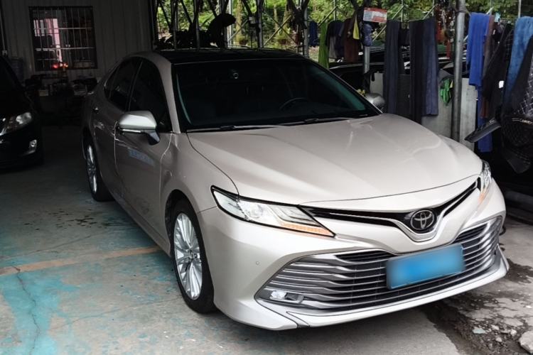 Used Toyota Camry 2019 Revised Version 2.5G Luxury Edition Front Right 45 Deg