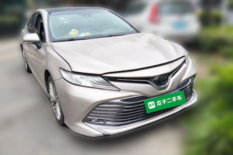 Used Toyota Camry 2019 Revised Version 2.5G Luxury Edition Front Right 45 Deg
