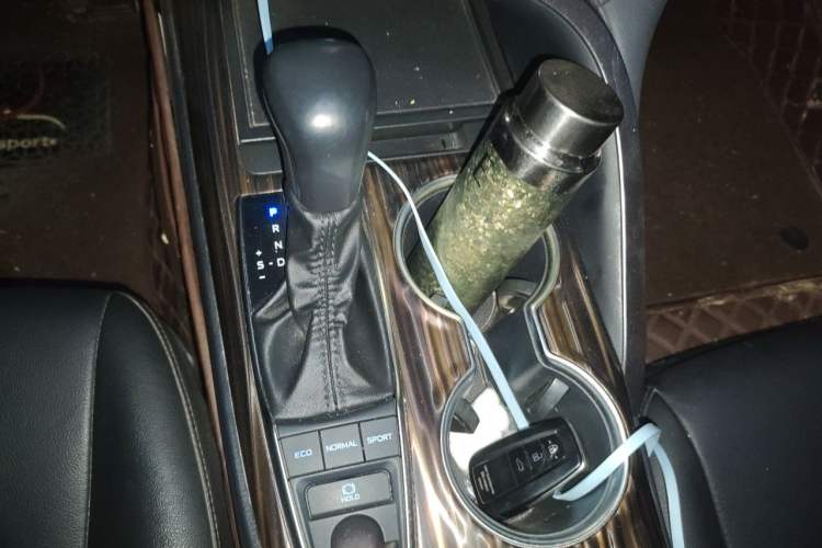 Used Toyota Camry 2019 Revised Version 2.5G Luxury Edition Gear Lever