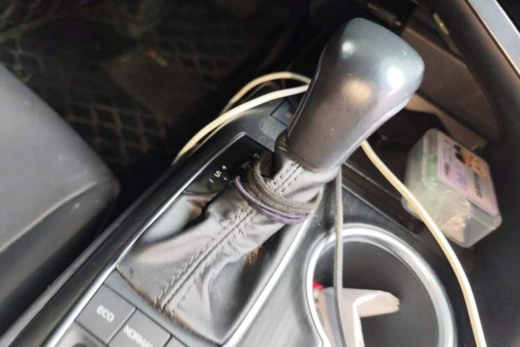 Used Toyota Camry 2019 Revised Version 2.5G Luxury Edition Gear Lever