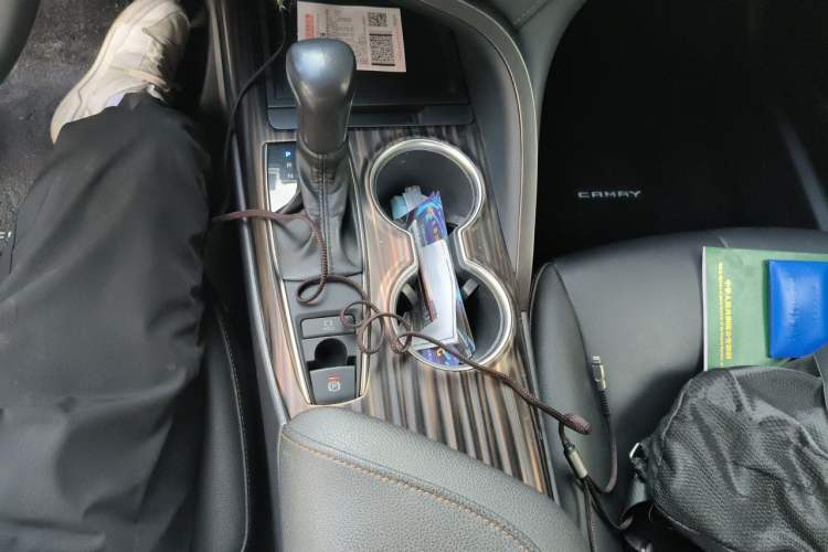Used Toyota Camry 2019 2.0G Luxury Edition China VI Standard Gear Lever