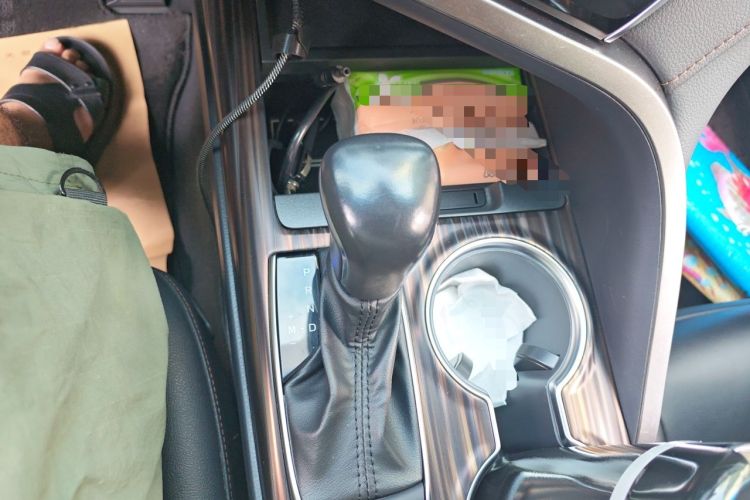 Used Toyota Camry 2019 2.0G Luxury Edition China V Standard Gear Lever