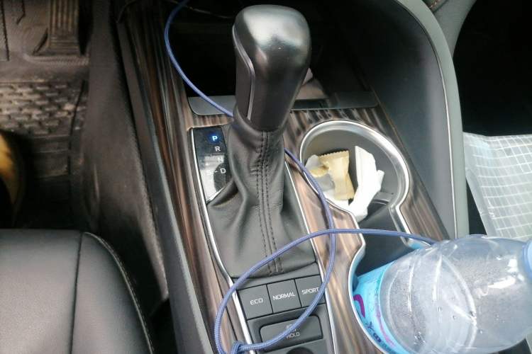 Used Toyota Camry 2019 2.5G Luxury Edition China VI Standard Gear Lever