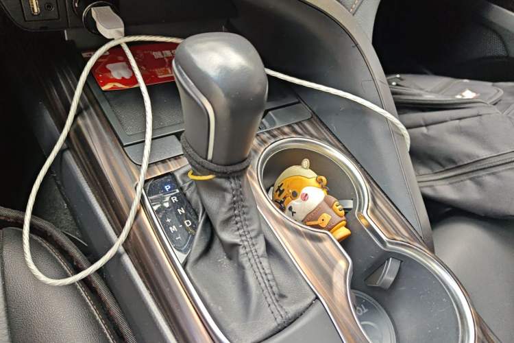 Used Toyota Camry 2019 2.0G Luxury Edition China VI Standard Gear Lever