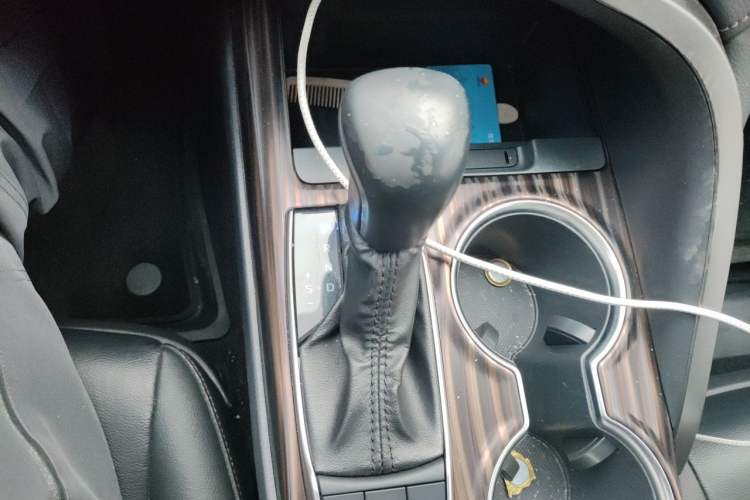 Used Toyota Camry 2019 Revised Version 2.5G Luxury Edition Gear Lever