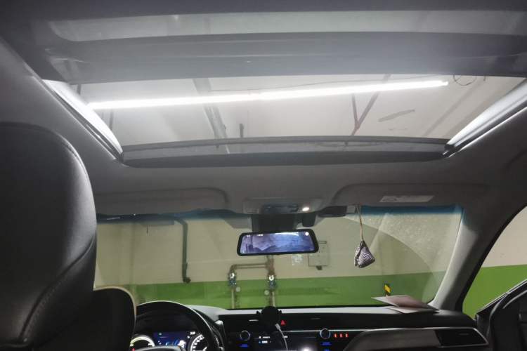Used Toyota Camry 2019 Revised Version Dual-Engine 2.5 HG Luxury Edition Headliner