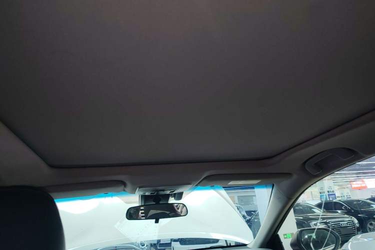Used Toyota Camry 2019 2.5G Luxury Edition China VI Standard Headliner