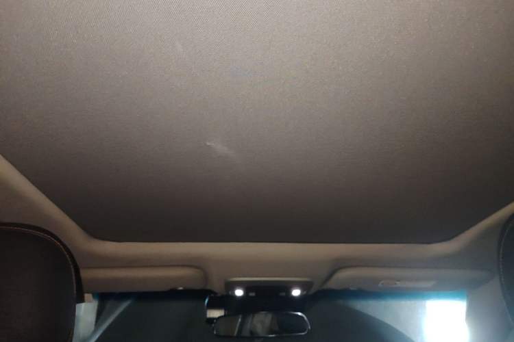 Used Toyota Camry 2019 Dual-Engine 2.5 HG Luxury Edition China VI Standard Headliner