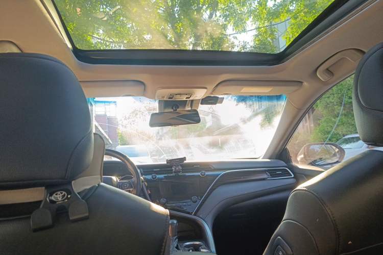 Used Toyota Camry 2019 2.5G Luxury Edition China VI Standard Headliner