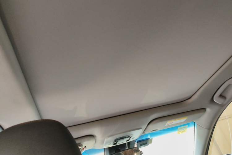 Used Toyota Camry 2019 Dual-Engine 2.5 HG Luxury Edition China VI Standard Headliner