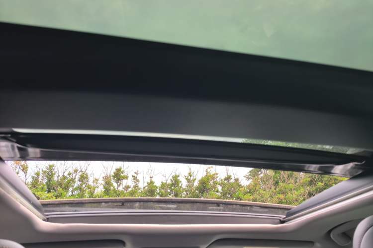 Used Toyota Camry 2019 2.5G Luxury Edition China VI Standard Headliner