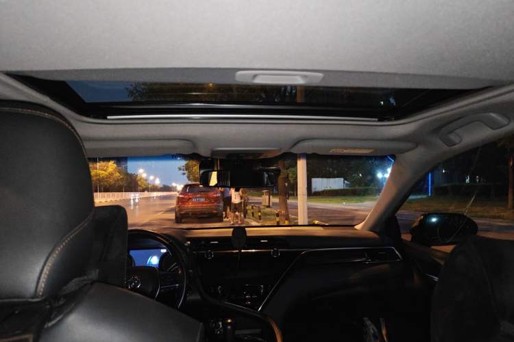Used Toyota Camry 2019 2.0G Luxury Edition China VI Standard Headliner
