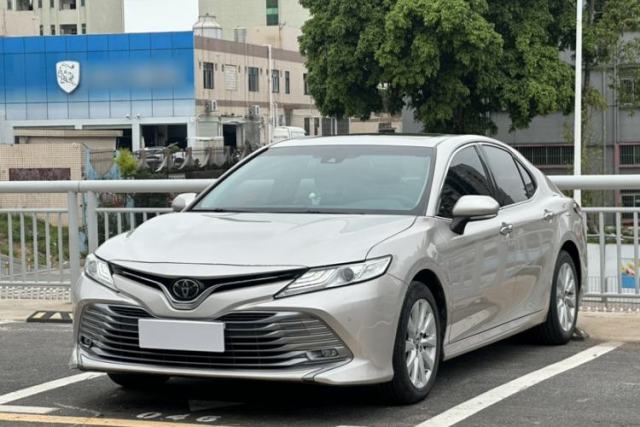 Used Toyota Camry 2019 Revised Version 2.0G Luxury Edition