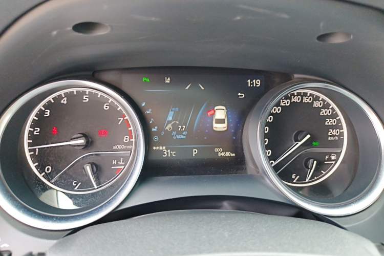 Used Toyota Camry 2019 2.0G Luxury Edition China VI Standard Instrument Cluster