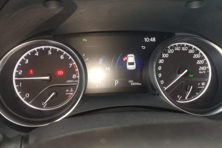 Used Toyota Camry 2019 2.5G Luxury Edition China VI Standard Instrument Cluster