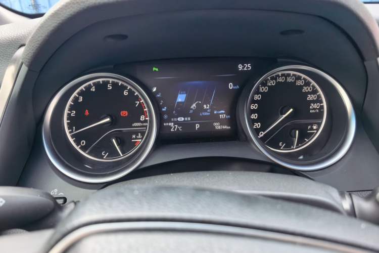 Used Toyota Camry 2019 2.0G Luxury Edition China VI Standard Instrument Cluster