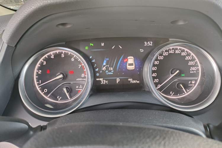 Used Toyota Camry 2019 2.5G Luxury Edition China VI Standard Instrument Cluster