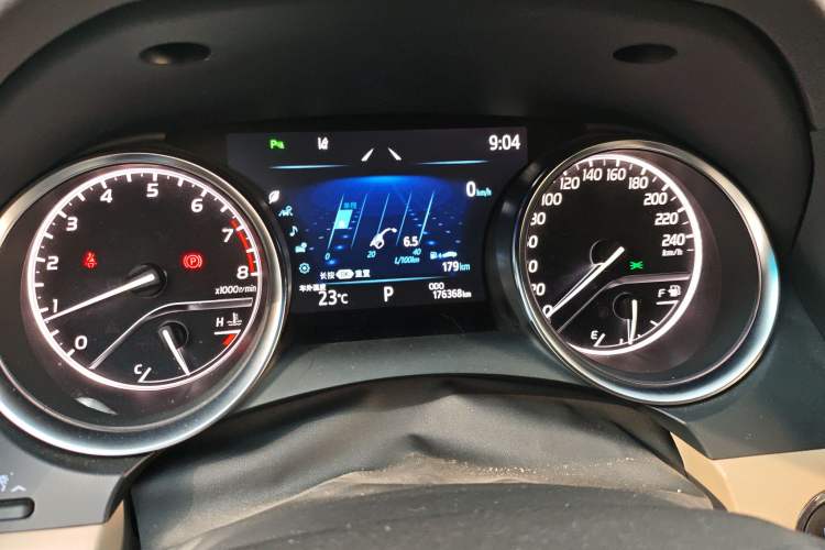 Used Toyota Camry 2019 2.0G Luxury Edition China VI Standard Instrument Cluster