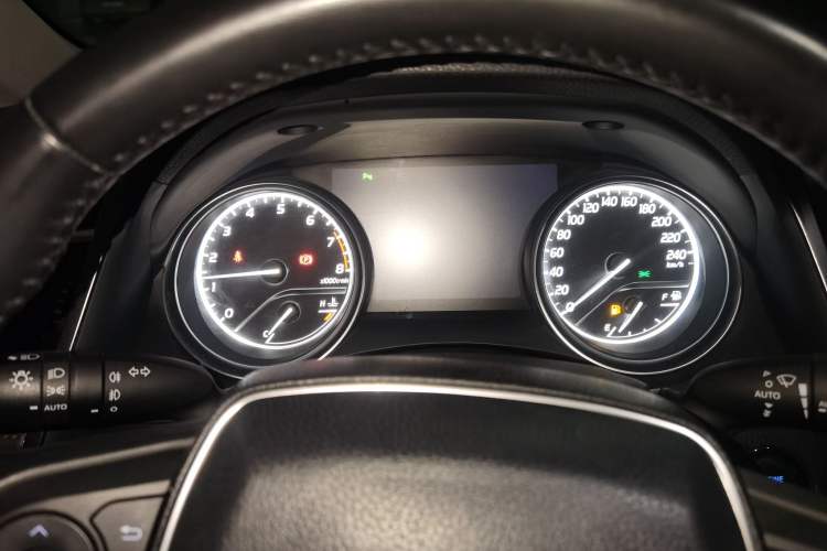 Used Toyota Camry 2019 Revised Version 2.0G Luxury Edition Instrument Cluster