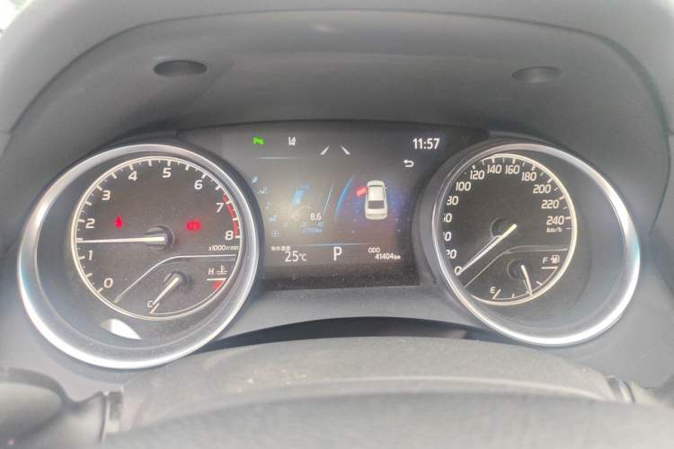 Used Toyota Camry 2019 Revised Version 2.0G Luxury Edition Instrument Cluster