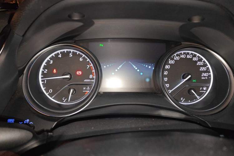Used Toyota Camry 2019 2.0G Luxury Edition China VI Standard Instrument Cluster
