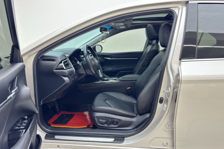 Used Toyota Camry 2019 Revised Version 2.5G Luxury Edition Interior 1