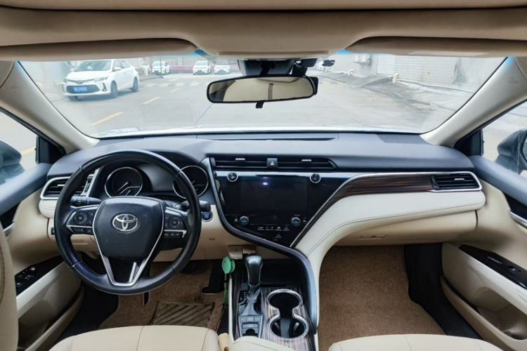 Used Toyota Camry 2019 2.5G Luxury Edition China VI Standard Interior 1