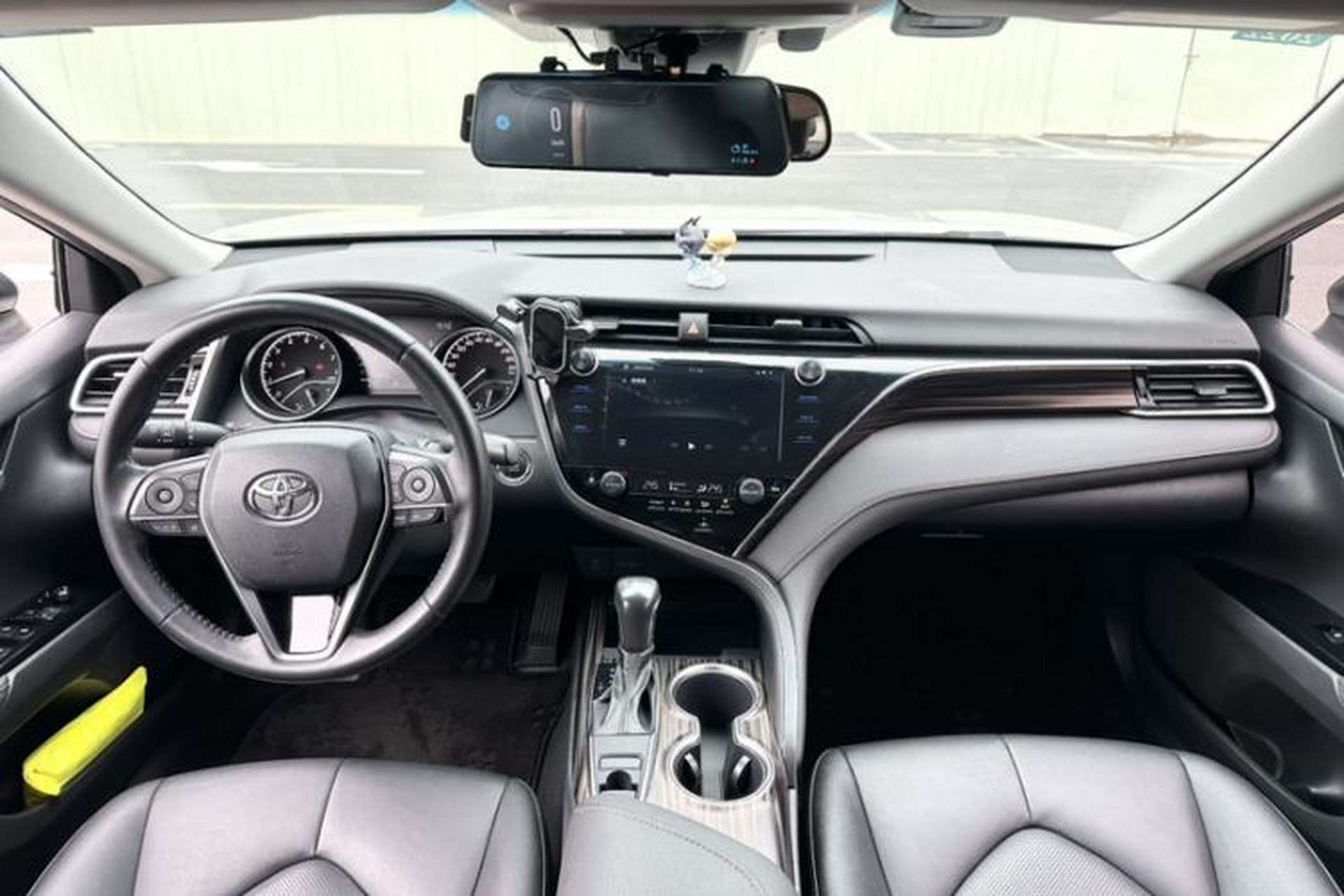 Used Toyota Camry 2019 Revised Version 2.0G Luxury Edition Interior 10