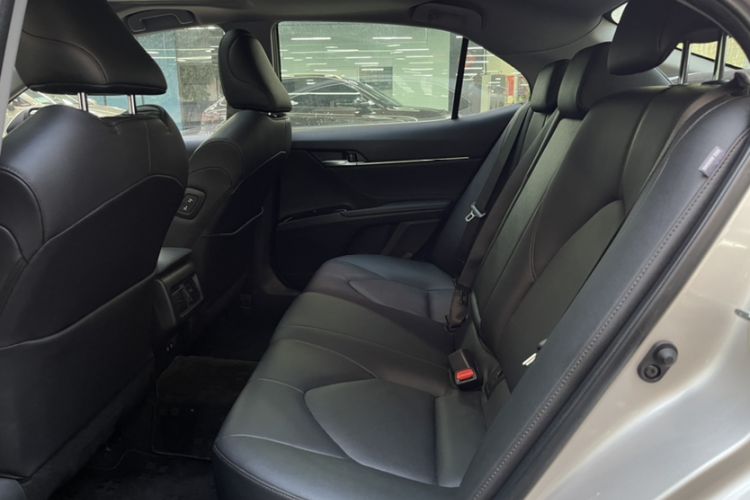 Used Toyota Camry 2019 2.0G Luxury Edition China VI Standard Interior 2
