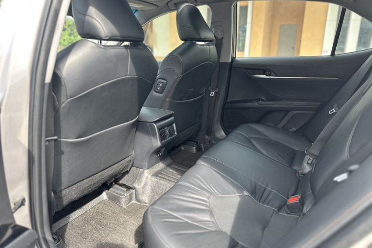 Used Toyota Camry 2019 2.0G Luxury Edition China VI Standard Interior 2