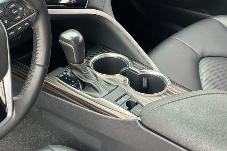 Used Toyota Camry 2019 Revised Version 2.0G Luxury Edition Interior 2