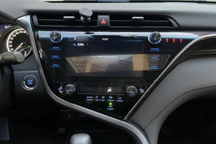Used Toyota Camry 2019 2.0G Luxury Edition China VI Standard Interior 3