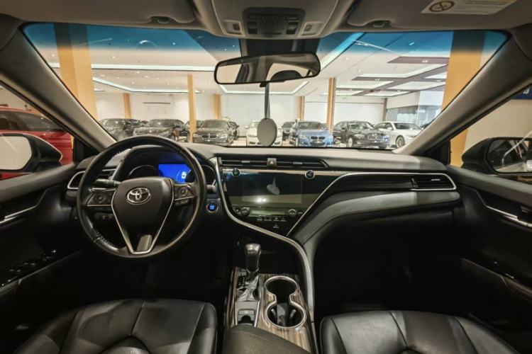 Used Toyota Camry 2019 2.0G Luxury Edition China VI Standard Interior 3