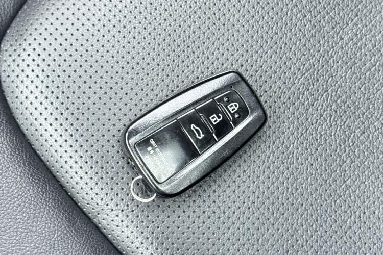 Used Toyota Camry 2019 Revised Version 2.5G Luxury Edition Interior 6