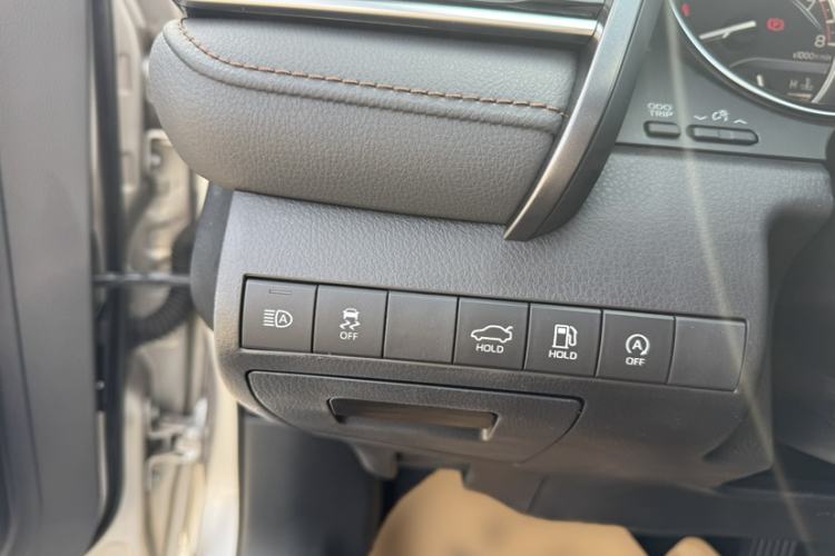 Used Toyota Camry 2019 2.0G Luxury Edition China VI Standard Interior 6