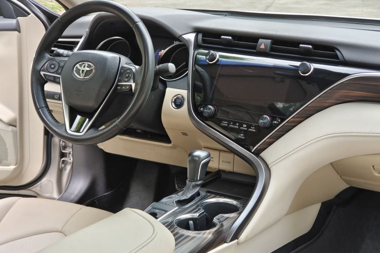 Used Toyota Camry 2019 2.0G Luxury Edition China VI Standard Interior 7