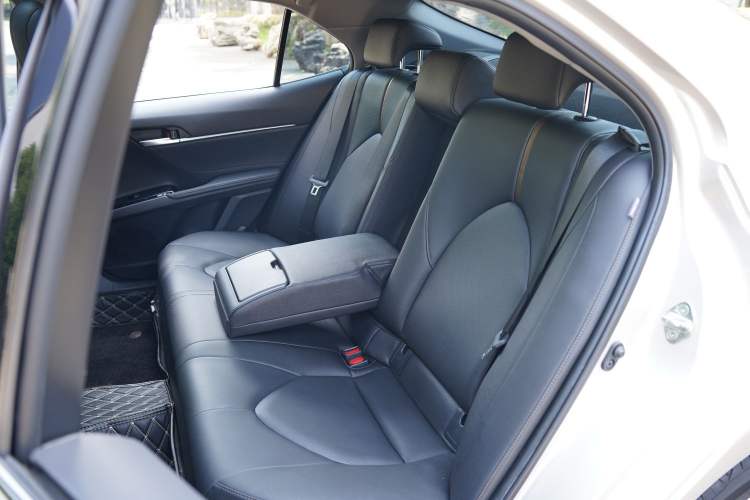 Used Toyota Camry 2019 Dual-Engine 2.5 HG Luxury Edition China V Standard Interior 7