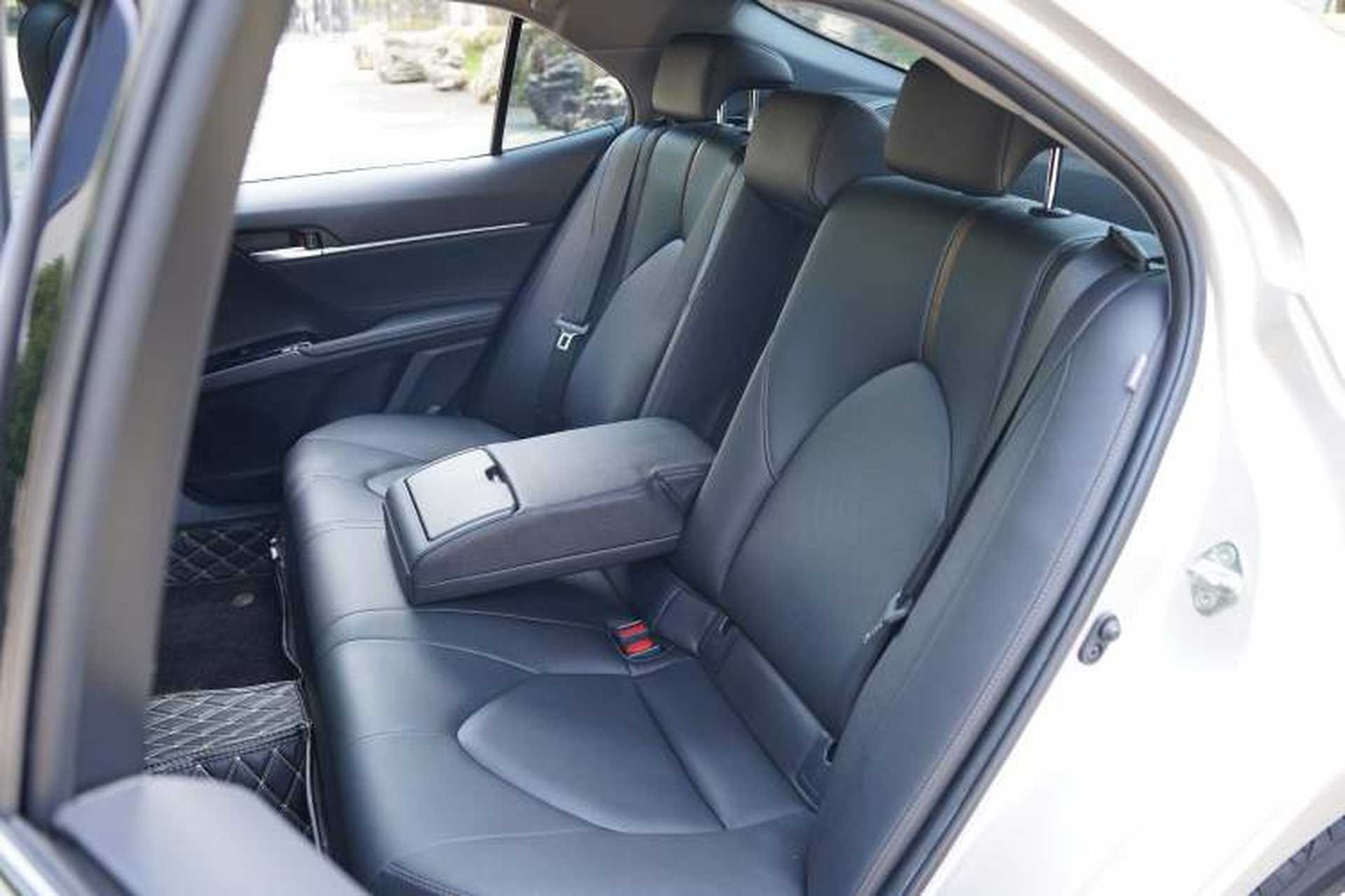 Used Toyota Camry 2019 Dual-Engine 2.5 HG Luxury Edition China V Standard Interior 8