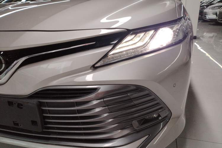 Used Toyota Camry 2019 2.5G Luxury Edition China VI Standard Left Front Headlight