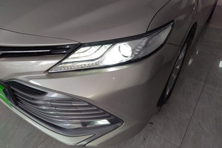 Used Toyota Camry 2019 2.0G Luxury Edition China VI Standard Left Front Headlight
