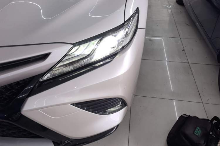 Used Toyota Camry 2019 2.5S FENGSHANG Version China VI Standard Left Front Headlight