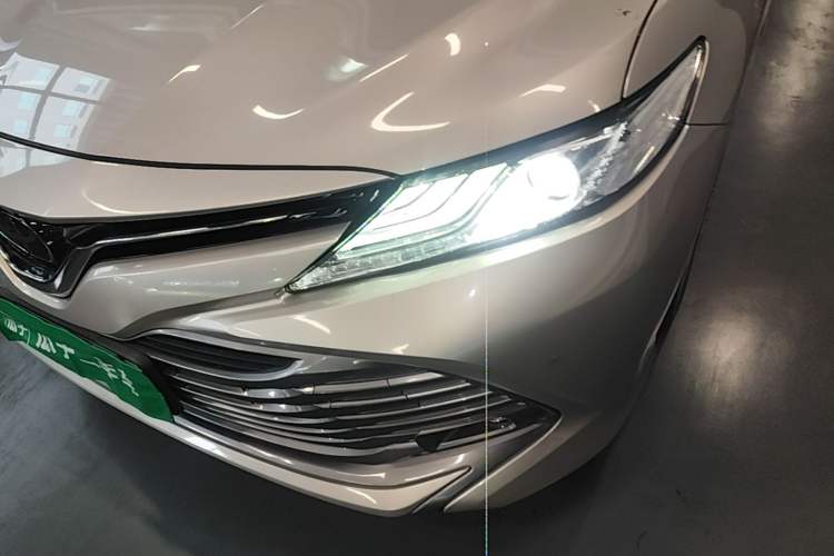 Used Toyota Camry 2019 2.5G Luxury Edition China VI Standard Left Front Headlight