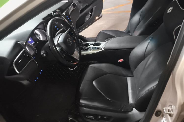 Used Toyota Camry 2019 Revised Version Dual-Engine 2.5 HG Luxury Edition Left Front Seat