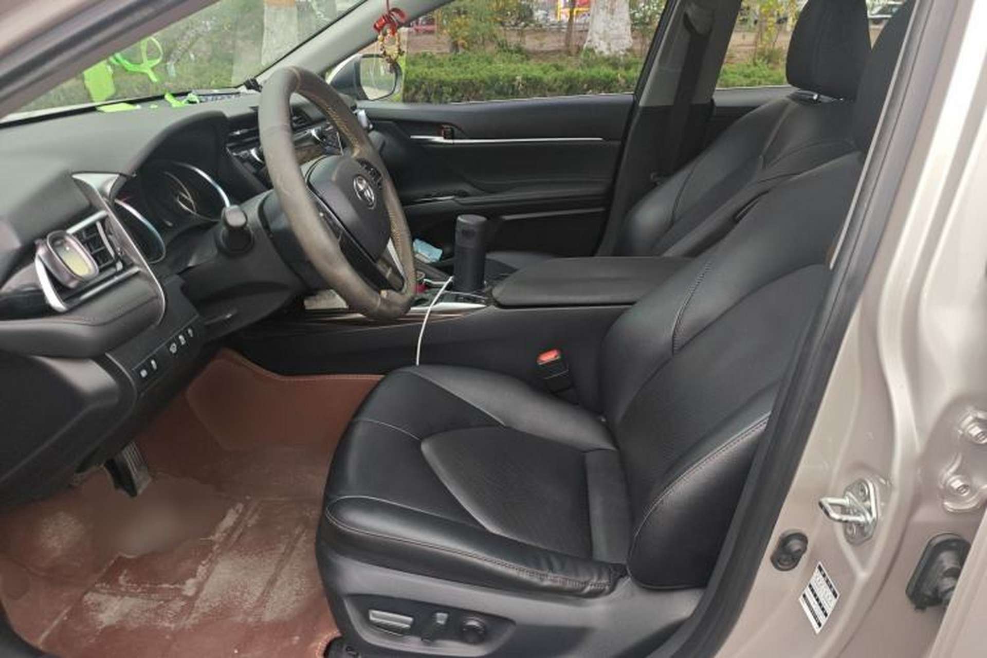 Used Toyota Camry 2019 Revised Version 2.0G Luxury Edition Left Front Seat